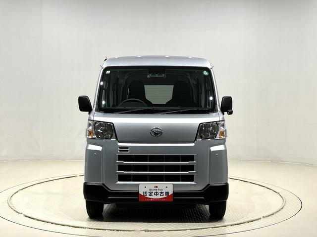 ハイゼットカーゴＤＸキーレスエントリー　マニュアルエアコン　運転席・助手席パワーウインドウ　オートライト　ハンド式サイドブレーキ　ハロゲンヘッドライト　アイドリングストップ機能　　　テンパータイヤ（広島県）の中古車