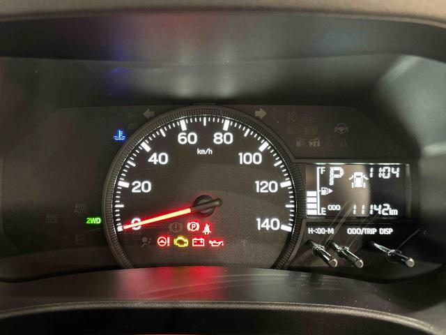 ハイゼットカーゴＤＸキーレスエントリー　マニュアルエアコン　運転席・助手席パワーウインドウ　オートライト　ハンド式サイドブレーキ　ハロゲンヘッドライト　アイドリングストップ機能　　　テンパータイヤ（広島県）の中古車