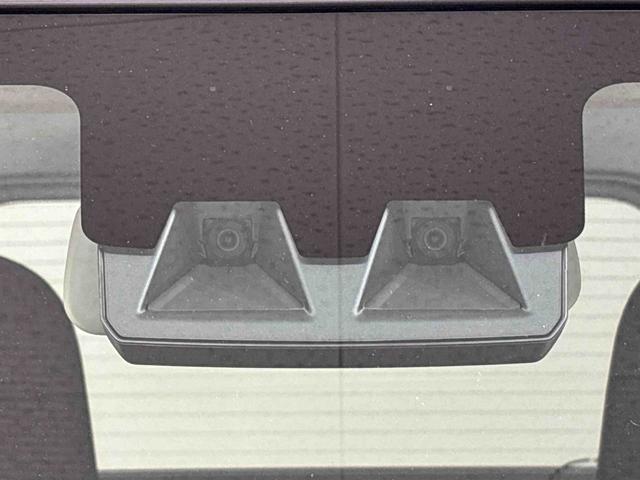 ハイゼットカーゴＤＸキーレスエントリー　マニュアルエアコン　運転席・助手席パワーウインドウ　オートライト　ハンド式サイドブレーキ　ハロゲンヘッドライト　アイドリングストップ機能　　　テンパータイヤ（広島県）の中古車