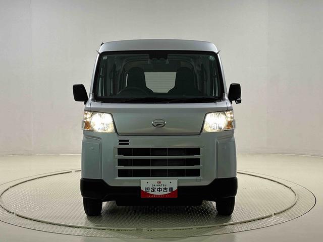 ハイゼットカーゴＤＸキーレスエントリー　マニュアルエアコン　運転席・助手席パワーウインドウ　オートライト　ハンド式サイドブレーキ　ハロゲンヘッドライト　アイドリングストップ機能　　　テンパータイヤ（広島県）の中古車