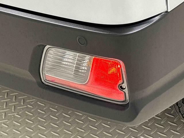 ハイゼットカーゴＤＸキーレスエントリー　マニュアルエアコン　運転席・助手席パワーウインドウ　オートライト　ハンド式サイドブレーキ　ハロゲンヘッドライト　アイドリングストップ機能　　　テンパータイヤ（広島県）の中古車