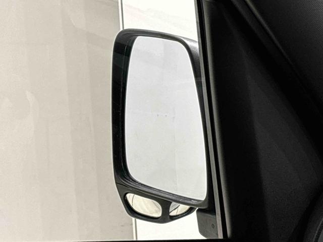 ハイゼットカーゴＤＸキーレスエントリー　マニュアルエアコン　運転席・助手席パワーウインドウ　オートライト　ハンド式サイドブレーキ　ハロゲンヘッドライト　アイドリングストップ機能　　　テンパータイヤ（広島県）の中古車