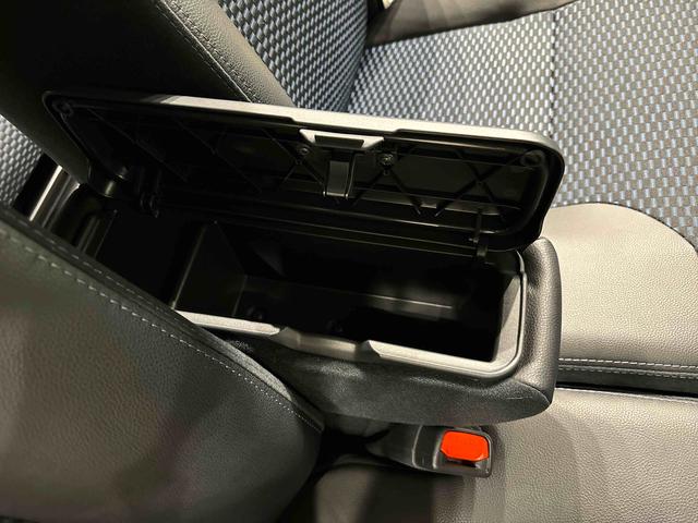 タントカスタムＲＳ　バックモニター対応カメラ　シートヒーターＬＥＤオートライト　パワースライドドアウェルカムオープン機能　電動パーキングブレーキ　運転席助手席シートヒーター　アルミホイール　キーフリーシステム　　オート電動格納式ドアミラー（広島県）の中古車