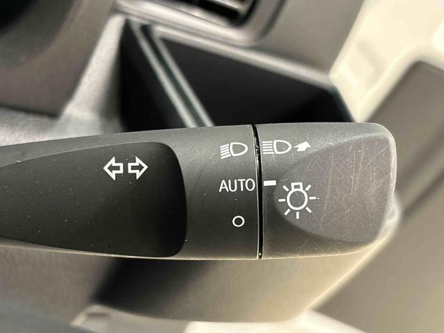 ハイゼットトラックスタンダード　マニュアルレベリング機能付ハロゲンヘッドランプ運転席ＳＲＳエアバック　バックソナー　電動式パワーステアリング　ＡＭ／ＦＭラジオ　あゆみ板掛けテールゲート　ＶＳＣ＆ＴＲＣ　衝突警報機能　衝突回避支援ブレーキ　車線逸脱警報機能　オートハイビーム（広島県）の中古車