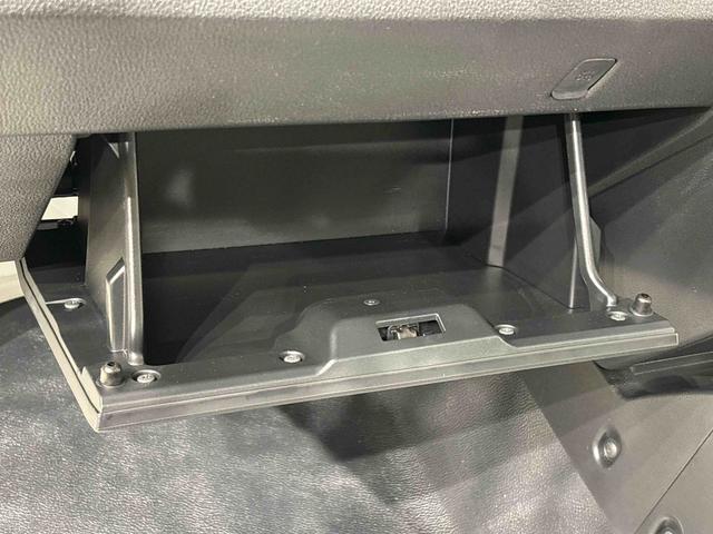 ハイゼットトラックスタンダード　マニュアルレベリング機能付ハロゲンヘッドランプ運転席ＳＲＳエアバック　バックソナー　電動式パワーステアリング　ＡＭ／ＦＭラジオ　あゆみ板掛けテールゲート　ＶＳＣ＆ＴＲＣ　衝突警報機能　衝突回避支援ブレーキ　車線逸脱警報機能　オートハイビーム（広島県）の中古車