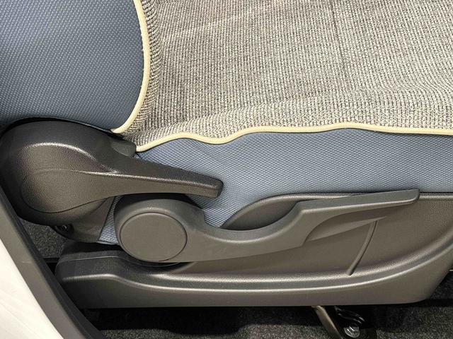 ムーヴキャンバスストライプスＧ　保温機能付きドリンクホルダー　キーフリーＬＥＤオートライト・フォグランプ　電動パーキングブレーキ　プッシュボタンスタート　セキュリティアラーム　バックカメラ　両側パワースライドドアウエルカムオープン機能　オート電動格納式ドアミラー（広島県）の中古車