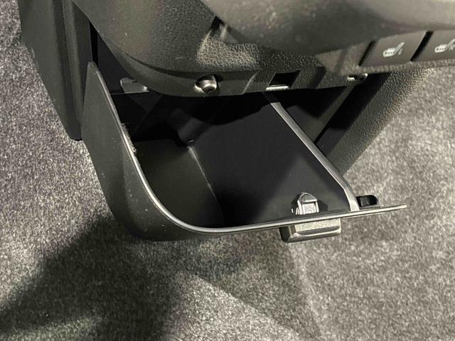 ムーヴキャンバスストライプスＧ　バックモニター　電動パーキングブレーキ保温機能付きドリンクホルダー　オートライト　オートエアコン　後席両側パワースライドドア　運転席・助手席シートヒーター　サイドエアバッグ　ＬＥＤヘッドライト・フォグランプ　キーフリーシステム（広島県）の中古車