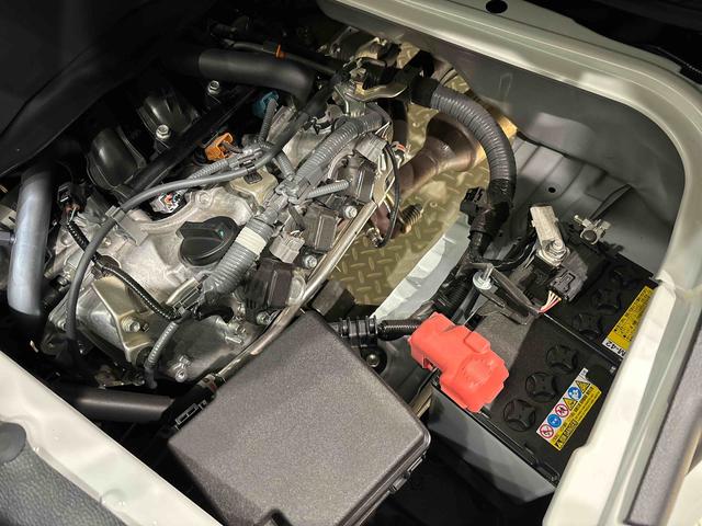 ハイゼットカーゴＤＸハロゲンヘッドランプ　トップシェイドガラス　荷室ランプ　コーナーセンサー　ＡＭ・ＦＭラジオ　テンパータイヤ（広島県）の中古車