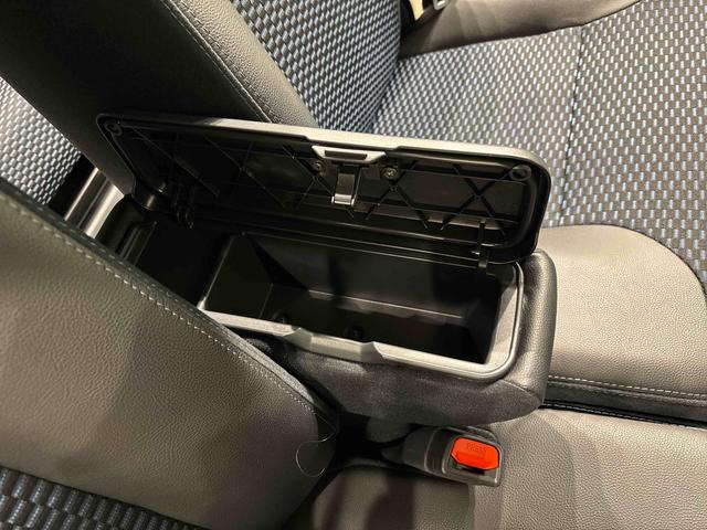 タントカスタムRS バックモニター 電動パーキングブレーキ運転席・助手席シートヒーター 後席両側パワースライドドア サイドエアバッグ オートエアコン オートライト LEDヘッドライト・フォグランプ キーフリーシステム 純正15インチアルミホイール(広島県)の中古車