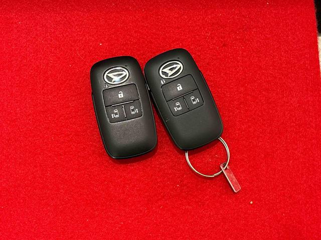 タントカスタムRS バックモニター 電動パーキングブレーキ運転席・助手席シートヒーター 後席両側パワースライドドア サイドエアバッグ オートエアコン オートライト LEDヘッドライト・フォグランプ キーフリーシステム 純正15インチアルミホイール(広島県)の中古車