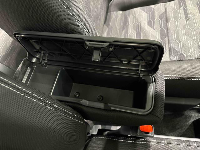 タフトＧターボ　クロムベンチャー　全車速追従機能付ＡＣＣ純正ナビ装着用アップグレードパック　本革巻ステアリングホイール　電動パーキングブレーキ　オートブレーキホールド機能　運転席・助手席シートヒーター　運転席シートリフター　チルトステアリング（広島県）の中古車