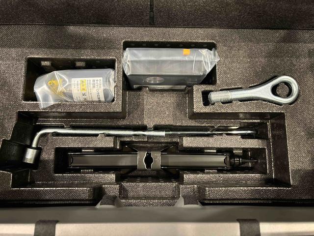 タフトＧ　ダーククロムベンチャー　バックカメラ付き　シートヒータースカイフィールトップ　クロムパック　メッキパック　シルバーアンダーガーニッシュ　インテリアアクセント　ＬＥＤオートライト＆フォグランプ　電動パーキングブレーキ　バックカメラ　アルミホイール（広島県）の中古車