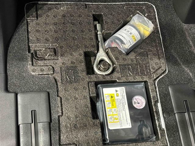 タントＸ　両側スライド片側電動スライドドア　キーフリーシステム純正ナビ装着用アップグレードパック　運転席・助手席シートヒーター　電動式パワーステアリング　オートブレーキホールド機能　運転席シートリフター　チルトステアリング　格納式リヤドアサンシェード（広島県）の中古車