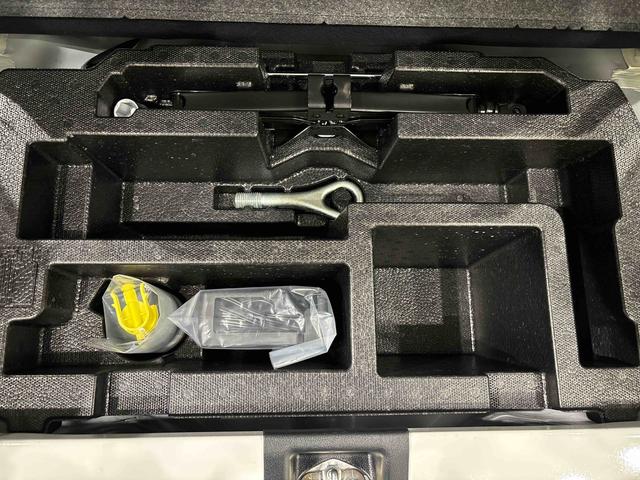 ミライースX リミテッドSAIIILEDヘッドランプ セキュリティアラーム コーナーセンサー 14インチフルホイールキャップ キーレスエントリー 電動格納式ドアミラー ショツピングフック マニュアルエアコン(広島県)の中古車