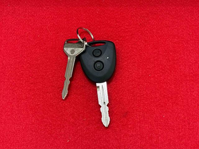 ミライースX リミテッドSAIIILEDヘッドランプ セキュリティアラーム コーナーセンサー 14インチフルホイールキャップ キーレスエントリー 電動格納式ドアミラー ショツピングフック マニュアルエアコン(広島県)の中古車