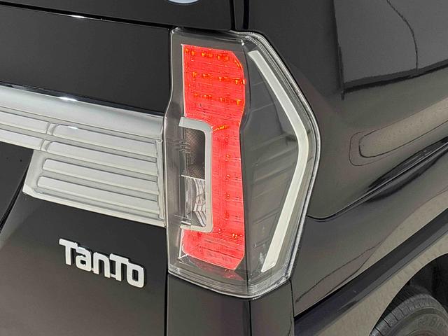 タントカスタムＸ　トップエディションＳＡIII　ナビ　バックカメラＥＴＣ　ＬＥＤオートライト　ＬＥＤフォグ　左側パワースライドドアウェルカムオープン機能　オート電動格納式ドアミラー　助手席ロングスライド　助手席イージークローザー　運転席シートヒーター　アルミホイール（広島県）の中古車