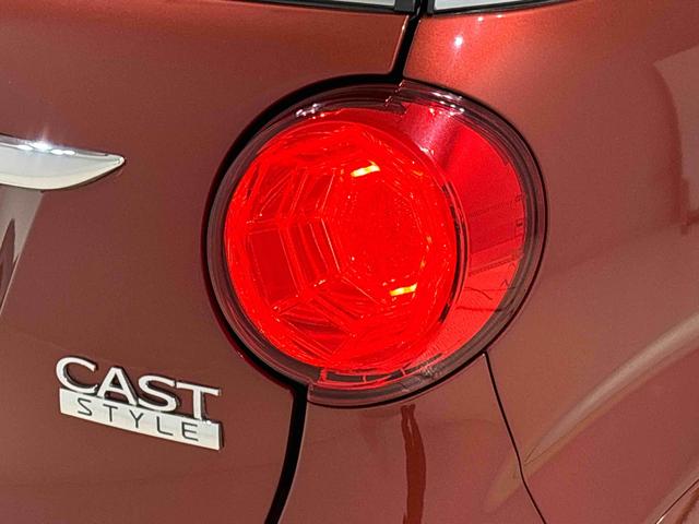 キャストスタイルＸ　ＳＡIIIマルチリフレクターハロゲンヘッドランプ　フルホイールキャップ　オートライト　プッシュボタンスタート　セキュリティアラーム　電動格納式ドアミラー（広島県）の中古車