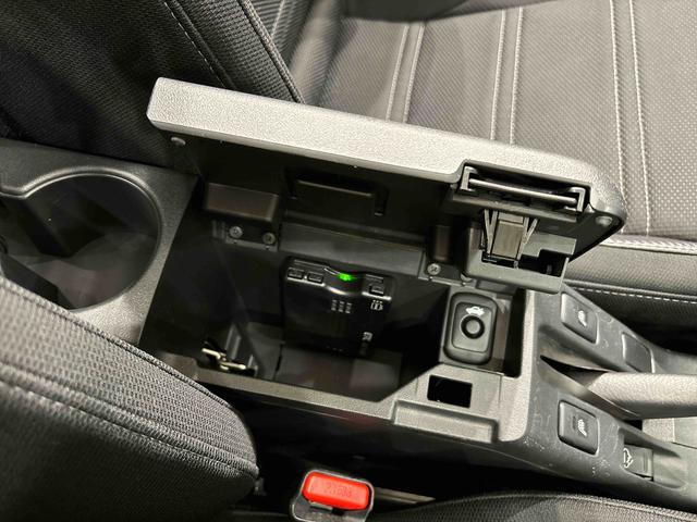 コペンローブ バックカメラ付き ETC車載器電動開閉式ルーフ LEDヘッドランプ 16インチタイヤ&アルミホイール プッシュボタンスタート セキュリティアラーム スタビライザー(フロント・リヤ)(広島県)の中古車