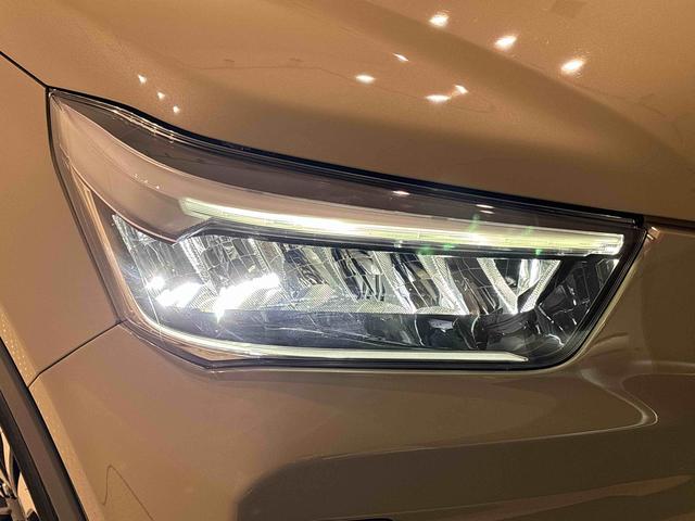 ロッキープレミアムＧ　電動パーキングブレーキ　ブレーキホールドＬＥＤヘッドランプ・フォグランプ　全車速追従機能付アダプティブクルーズコントロール　レーンキープコントロール　ブラインドスポットモニター　１７インチアルミホイール　シートヒーター　シートリフター（広島県）の中古車