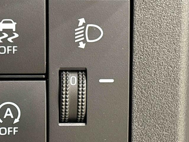 ハイゼットカーゴDX AM/FMラジオ マニュアルエアコン コーナーセンサートップシェイドガラス コーナーセンサー オーバーヘッドシェルフ フロントドアパワーウインドウ キーレスエントリー AM/FMラジオ テンパータイヤ スチールホイール(広島県)の中古車