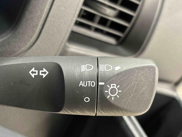 ハイゼットカーゴDX AM/FMラジオ マニュアルエアコン コーナーセンサートップシェイドガラス コーナーセンサー オーバーヘッドシェルフ フロントドアパワーウインドウ キーレスエントリー AM/FMラジオ テンパータイヤ スチールホイール(広島県)の中古車