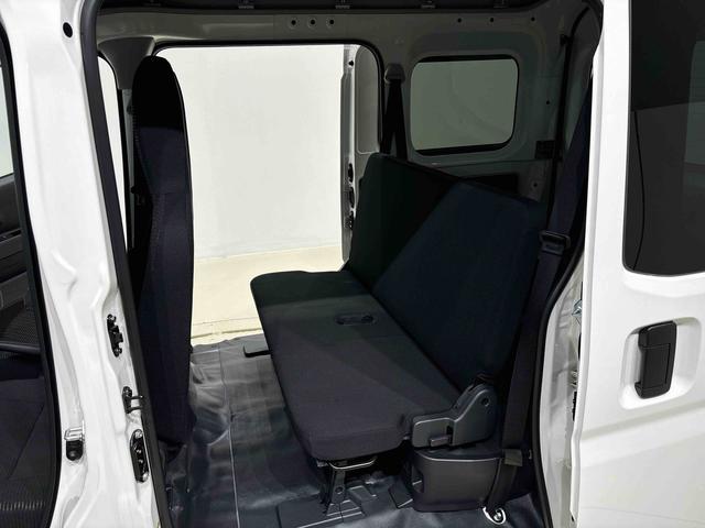 ハイゼットカーゴDX AM/FMラジオ マニュアルエアコン コーナーセンサートップシェイドガラス コーナーセンサー オーバーヘッドシェルフ フロントドアパワーウインドウ キーレスエントリー AM/FMラジオ テンパータイヤ スチールホイール(広島県)の中古車