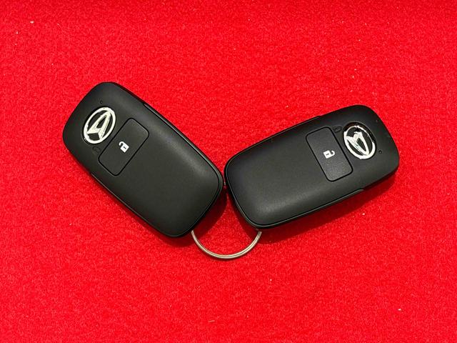 タフトG ダーククロムベンチャー バックカメラ付き シートヒータースカイフィールトップ クロムパック メッキパック シルバーアンダーガーニッシュ インテリアアクセント LEDオートライト&フォグランプ 電動パーキングブレーキ バックカメラ アルミホイール(広島県)の中古車