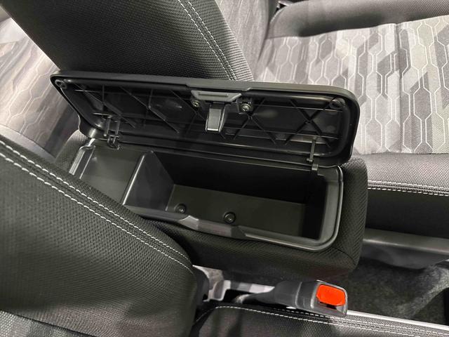 タフトＧ　クロムベンチャー　バックモニター　電動パーキングブレーキスカイフィールトップ　クロムパック　メッキパック　シルバーアンダーガーニッシュ　インテリアアクセント　ＬＥＤオートライト＆フォグランプ　純正１５インチアルミホイール（広島県）の中古車