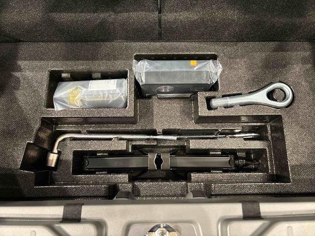 タフトＧ　ダーククロムベンチャー　バックカメラ付きスカイフィールトップ　クロムパック　メッキパック　シルバーアンダーガーニッシュ　インテリアアクセント　ＬＥＤオートライト＆フォグランプ　電動パーキングブレーキ　バックカメラ　アルミホイール（広島県）の中古車