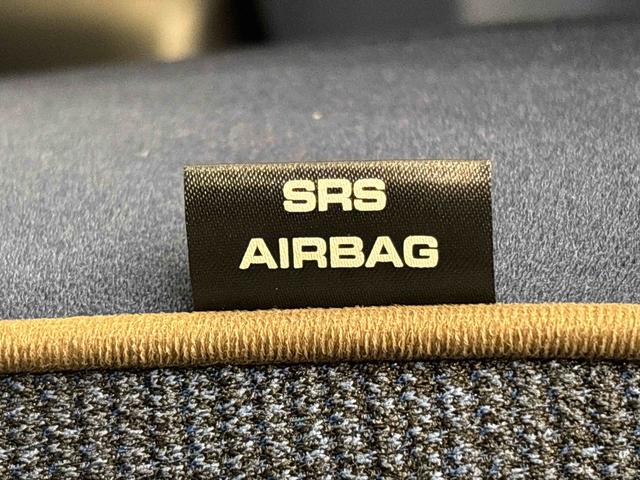 ムーヴキャンバスセオリーＧＬＥＤオートライト・フォグランプ　電動パーキングブレーキ　プッシュボタンスタート　セキュリティアラーム　バックカメラ　両側パワースライドドアウエルカムオープン機能　オート電動格納式ドアミラー（広島県）の中古車