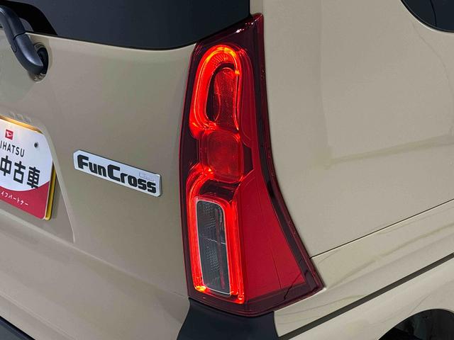 タントファンクロスターボ　バックモニター　前席シートヒーター電動パーキングブレーキ　後席両側パワースライドドア　サイドエアバッグ　ＬＥＤヘッドライト・フォグランプ　プッシュボタンスタート　オートライト　セキュリティーアラーム　純正１５インチアルミホイール（広島県）の中古車