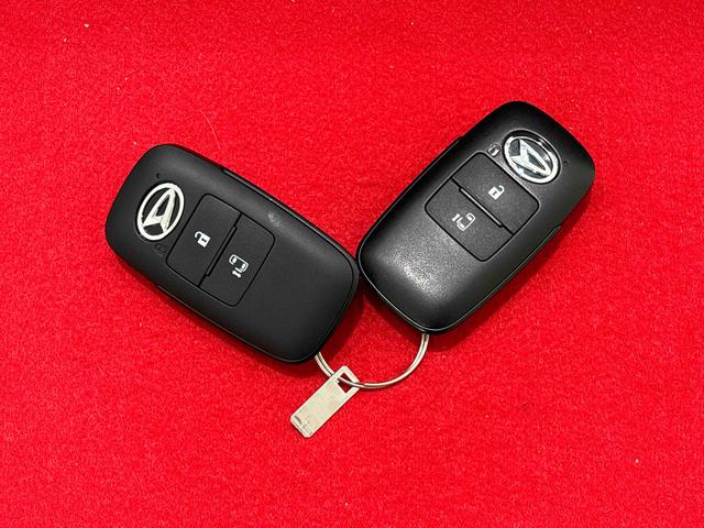 タントＸＬＥＤオートライト　パワースライドドアウェルカムオープン機能　電動パーキングブレーキ　運転席助手席シートヒーター　　フルホイールキャツプ　キーフリーシステム　　オート電動格納式ドアミラー（広島県）の中古車