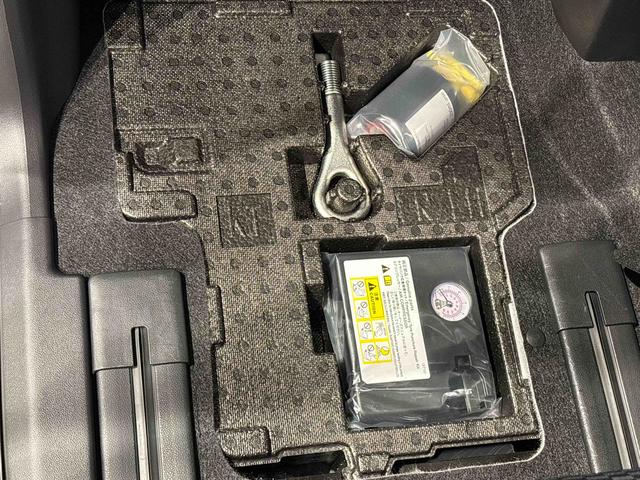 タントカスタムRSLEDオートライト パワースライドドアウェルカムオープン機能 電動パーキングブレーキ 運転席助手席シートヒーター アルミホイール キーフリーシステム オート電動格納式ドアミラー(広島県)の中古車