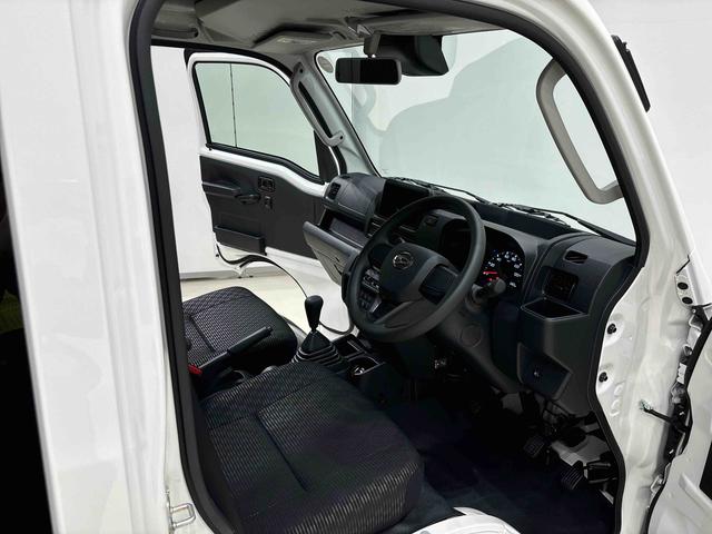 ハイゼットトラックジャンボエクストラ　４ＷＤ　５ＭＴ　コーナーセンサーＬＥＤヘッドランプ　ＬＥＤフォグランプ　トップシェイドガラス　大型荷台作業灯　デュアルエアバック　パワーウインドウ　キーレスエントリー　パワードアロック　バックソナー　ＶＳＣ＆ＴＲＣ（広島県）の中古車