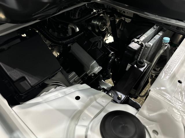 ハイゼットトラックジャンボエクストラ　４ＷＤ　５ＭＴ　コーナーセンサーＬＥＤヘッドランプ　ＬＥＤフォグランプ　トップシェイドガラス　大型荷台作業灯　デュアルエアバック　パワーウインドウ　キーレスエントリー　パワードアロック　バックソナー　ＶＳＣ＆ＴＲＣ（広島県）の中古車