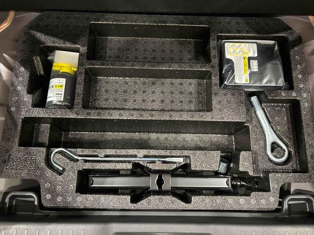 パッソX Lパッケージ ナビゲーションシステム バックモニターETC オートエアコン プッシュボタンスタート LEDオートライト オートハイビーム ステアリングスイッチ 電動格納式ドアミラー アイドリングストップ機能 キーフリーシステム バニティーラー(広島県)の中古車