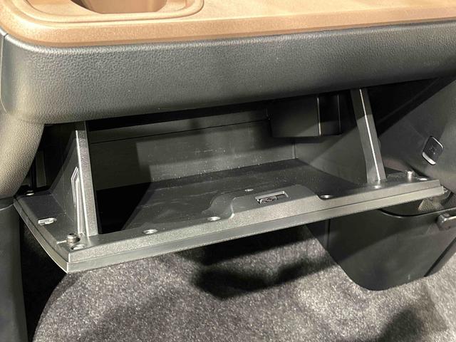 ムーヴキャンバスセオリーＧ　バックカメラ付き　電動パーキングブレーキＬＥＤオートライト・フォグランプ　電動パーキングブレーキ　プッシュボタンスタート　セキュリティアラーム　バックカメラ　両側パワースライドドアウエルカムオープン機能　オート電動格納式ドアミラー（広島県）の中古車