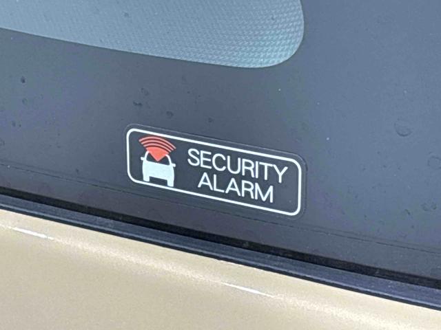 ムーヴキャンバスセオリーＧ　バックカメラ付き　電動パーキングブレーキＬＥＤオートライト・フォグランプ　電動パーキングブレーキ　プッシュボタンスタート　セキュリティアラーム　バックカメラ　両側パワースライドドアウエルカムオープン機能　オート電動格納式ドアミラー（広島県）の中古車