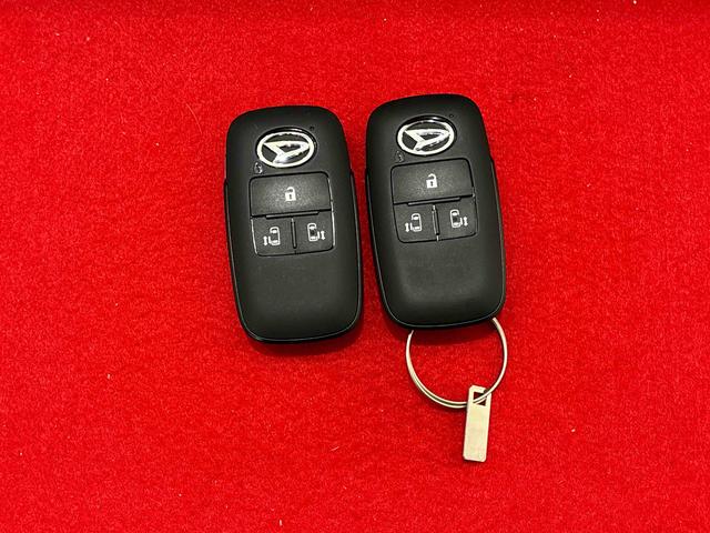 ムーヴキャンバスセオリーＧ　バックカメラ付き　電動パーキングブレーキＬＥＤオートライト・フォグランプ　電動パーキングブレーキ　プッシュボタンスタート　セキュリティアラーム　バックカメラ　両側パワースライドドアウエルカムオープン機能　オート電動格納式ドアミラー（広島県）の中古車