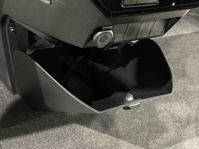 トールカスタムG ターボLEDヘッドランプ・フォグランプ 15インチアルミホイール オートライト プッシュボタンスタート クルーズコントロール コーナーセンサー パワースライドドア キーフリーシステム(広島県)の中古車