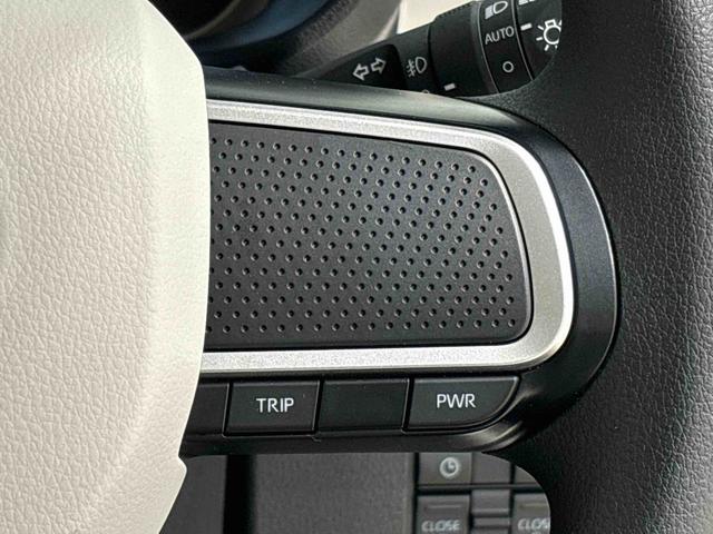 ムーヴキャンバスストライプスG シートヒーター バックモニター対応カメラLEDオートライト・フォグランプ 電動パーキングブレーキ プッシュボタンスタート セキュリティアラーム バックカメラ 両側パワースライドドアウエルカムオープン機能 オート電動格納式ドアミラー(広島県)の中古車