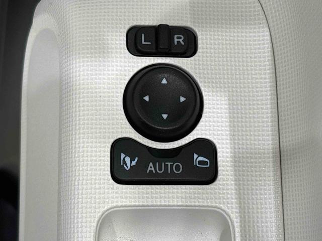 ムーヴキャンバスストライプスG シートヒーター バックモニター対応カメラLEDオートライト・フォグランプ 電動パーキングブレーキ プッシュボタンスタート セキュリティアラーム バックカメラ 両側パワースライドドアウエルカムオープン機能 オート電動格納式ドアミラー(広島県)の中古車