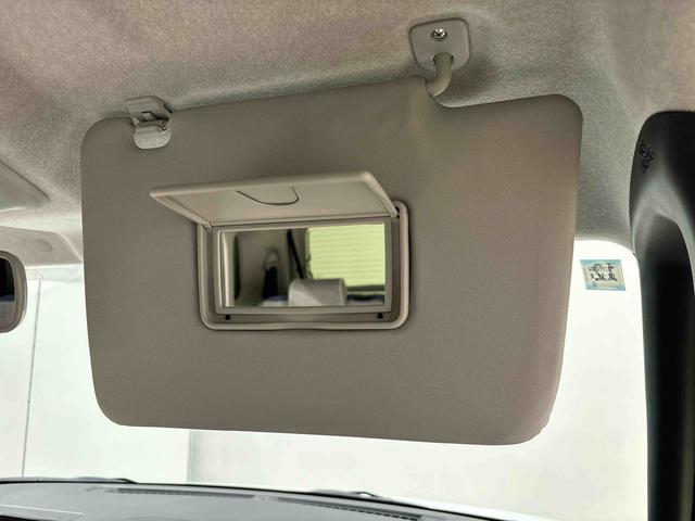 ムーヴキャンバスストライプスG シートヒーター バックモニター対応カメラLEDオートライト・フォグランプ 電動パーキングブレーキ プッシュボタンスタート セキュリティアラーム バックカメラ 両側パワースライドドアウエルカムオープン機能 オート電動格納式ドアミラー(広島県)の中古車