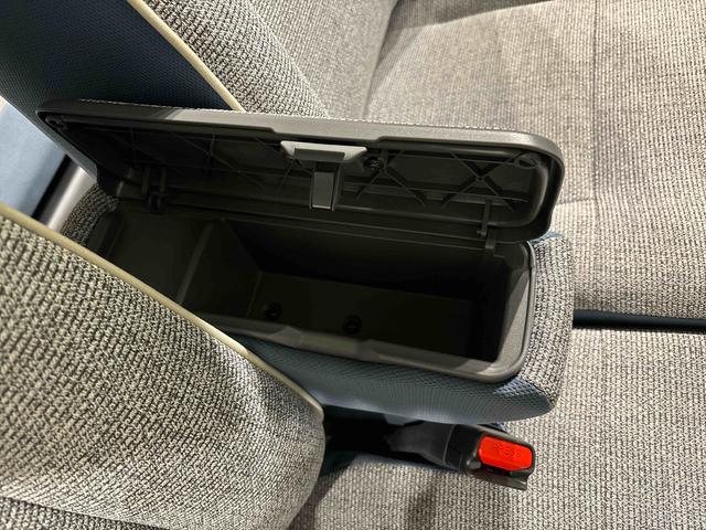 ムーヴキャンバスストライプスG シートヒーター バックモニター対応カメラLEDオートライト・フォグランプ 電動パーキングブレーキ プッシュボタンスタート セキュリティアラーム バックカメラ 両側パワースライドドアウエルカムオープン機能 オート電動格納式ドアミラー(広島県)の中古車