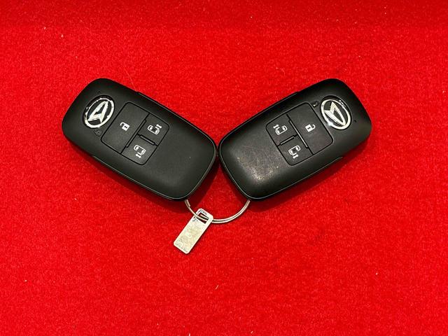 ムーヴキャンバスストライプスG シートヒーター バックモニター対応カメラLEDオートライト・フォグランプ 電動パーキングブレーキ プッシュボタンスタート セキュリティアラーム バックカメラ 両側パワースライドドアウエルカムオープン機能 オート電動格納式ドアミラー(広島県)の中古車