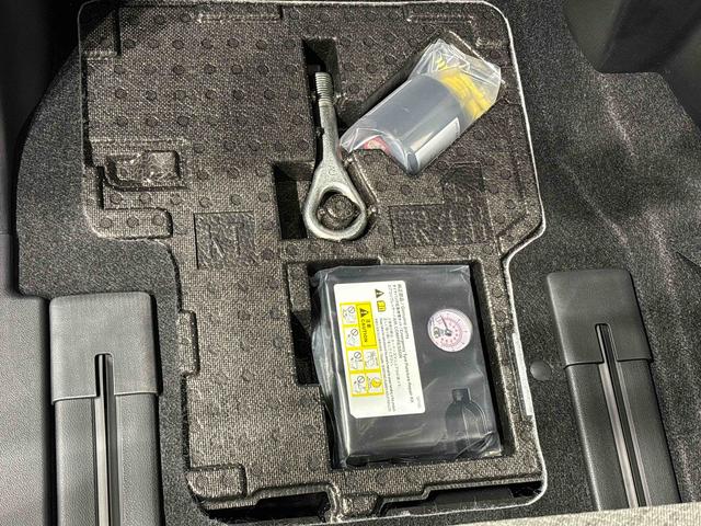 タントＸ　バックモニター　電動パーキングブレーキ　シートヒーターＬＥＤオートライト　パワースライドドアウェルカムオープン機能　電動格納式ドアミラー　助手席ロングスライド　助手席イージークローザー　　セキュリティアラーム　キーフリーシステム（広島県）の中古車