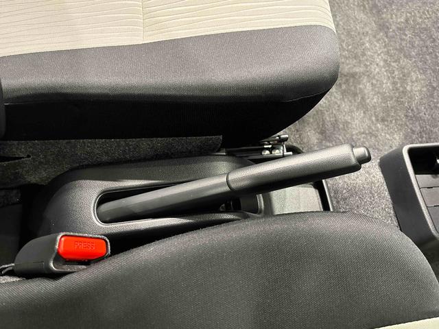 ミライースＸ　ＳＡIIIＬＥＤヘッドランプ　セキュリティアラーム　コーナーセンサー　１４インチフルホイールキャップ　キーレスエントリー　電動格納式ドアミラー　ショツピングフック　マニュアルエアコン（広島県）の中古車