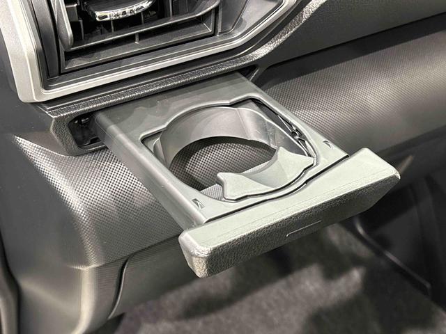 ロッキープレミアムＧ　ＨＥＶ　バックモニター　電動パーキングブレーキＬＥＤヘッドランプ・フォグランプ　全車速追従機能付アダプティブクルーズコントロール　レーンキープコントロール　ブラインドスポットモニター　１７インチアルミホイール　シートヒーター（広島県）の中古車