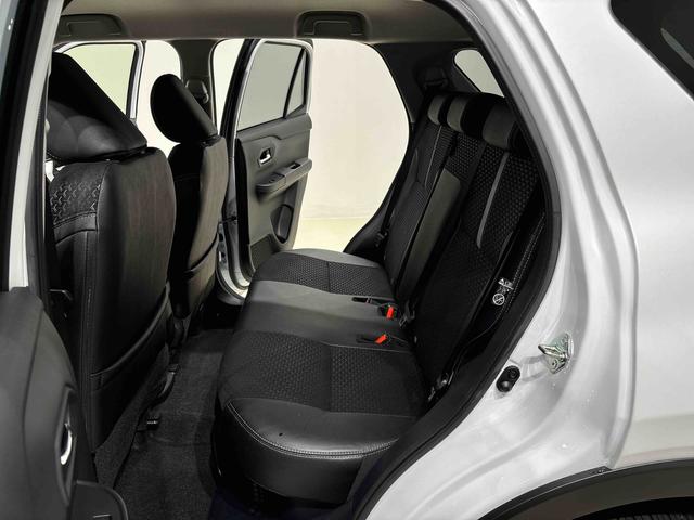 ロッキープレミアムＧ　ＨＥＶ　バックモニター　電動パーキングブレーキＬＥＤヘッドランプ・フォグランプ　全車速追従機能付アダプティブクルーズコントロール　レーンキープコントロール　ブラインドスポットモニター　１７インチアルミホイール　シートヒーター（広島県）の中古車