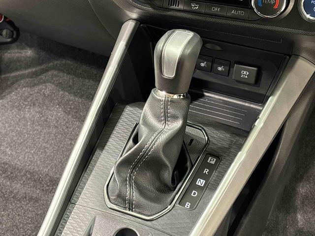 ロッキープレミアムＧ　ＨＥＶ　バックモニター対応カメラＬＥＤヘッドランプ・フォグランプ　全車速追従機能付アダプティブクルーズコントロール　レーンキープコントロール　１７インチアルミホイール　シートヒーター（広島県）の中古車